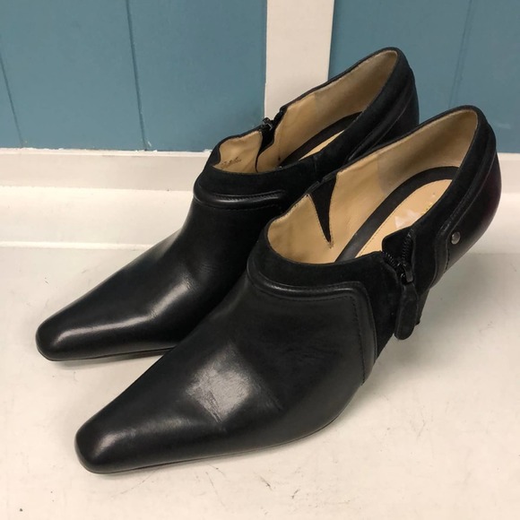 Cole Haan‎ women’s size 8 B leather booties heels - Picture 1 of 6